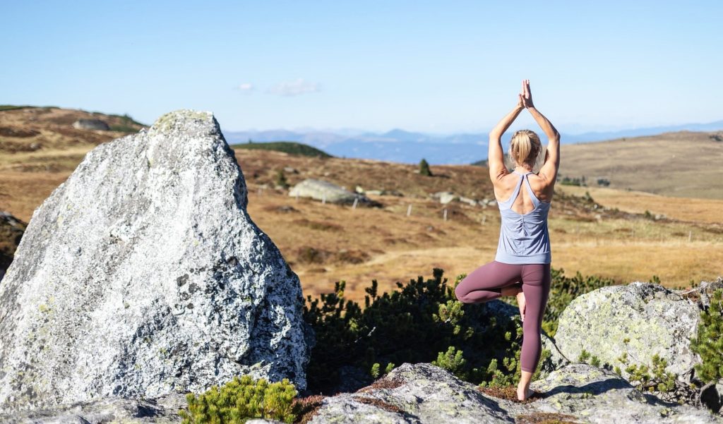 Yoga im Gebirge Yogatraining im Gebirge
Foto: Petra Zink Yoga, www.petrazink.com