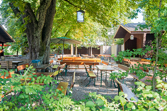 Biergarten © Joachim Burghardt