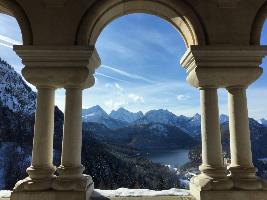 Blick von Schloss Neuschwanstein auf den Alpsee. ©Foto von pixabay