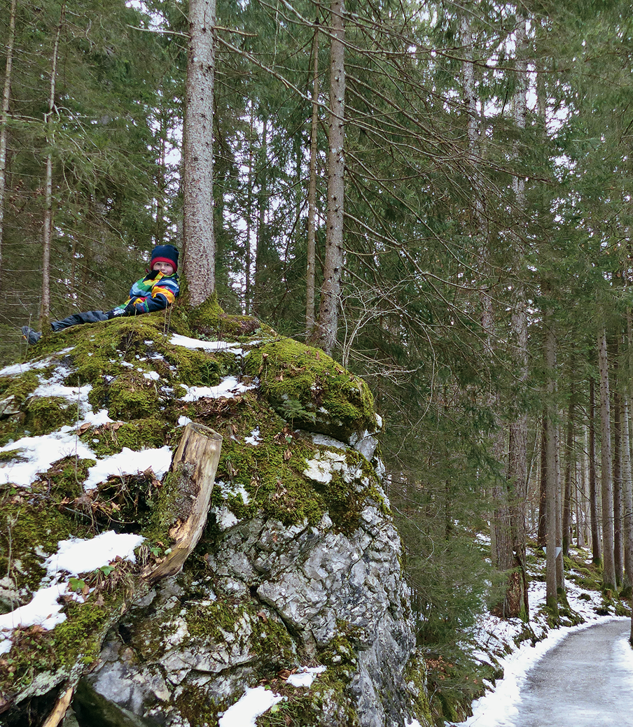 Kraxeln unterwegs am Eibsee-Rundweg. Foto ©: Sandra Pawliczak