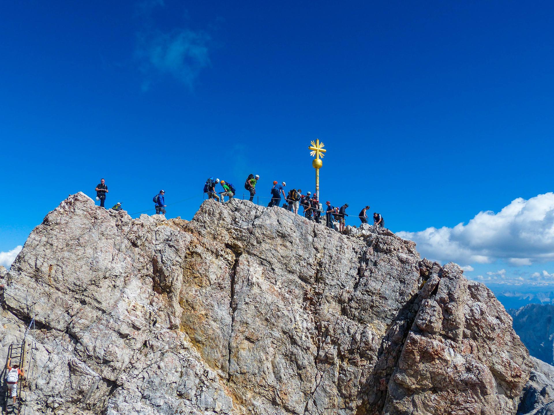 Am höchsten Punkt Deutschlands angekommen – Zugspitze 2.962 m