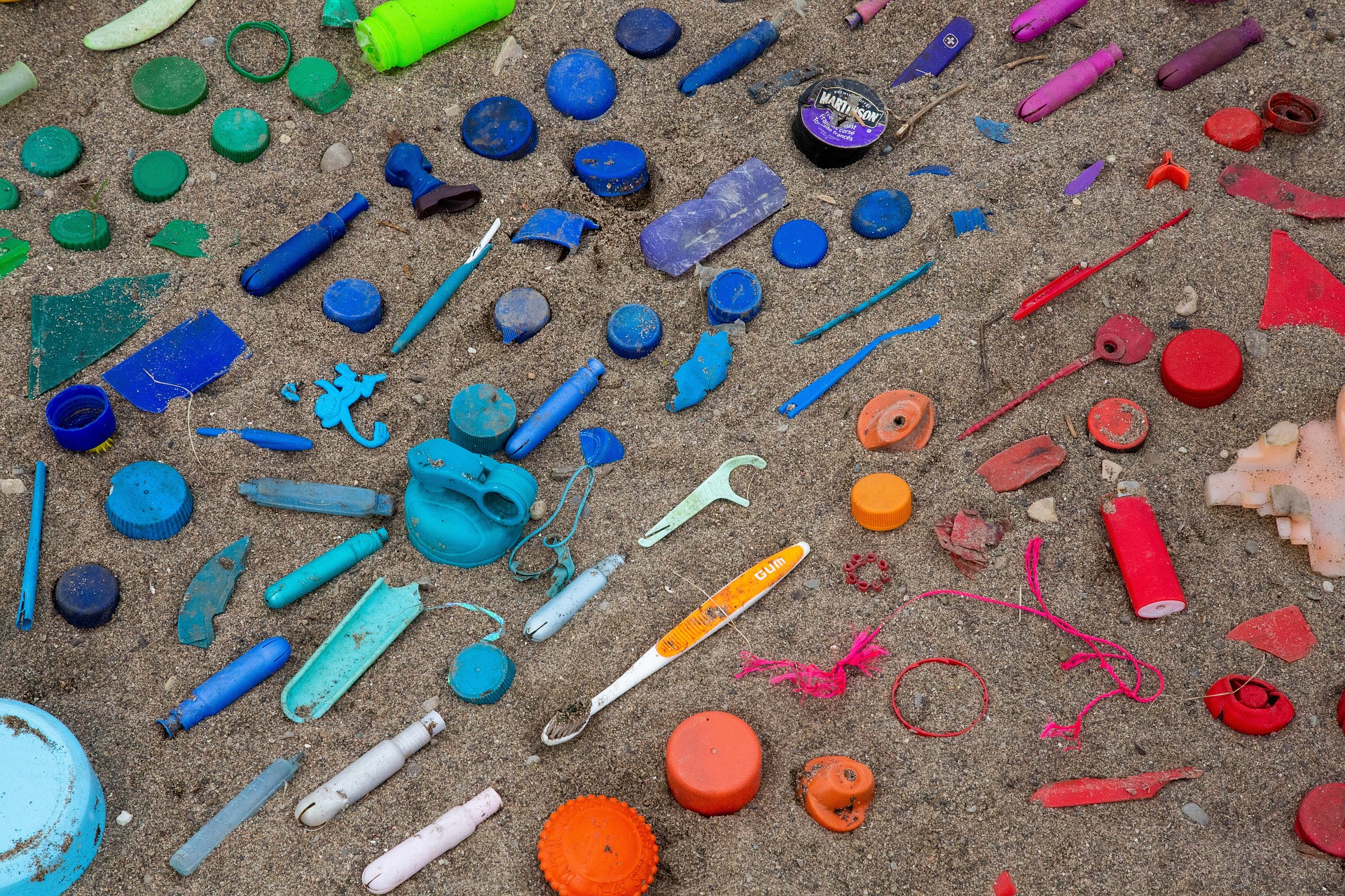 Traurige Realität: Plastikmüll im Meer. Foto: pixabay