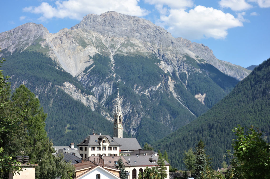 Von Sent wandern wir hinauf zur Sesvennahütte. Foto: Bettina Forst