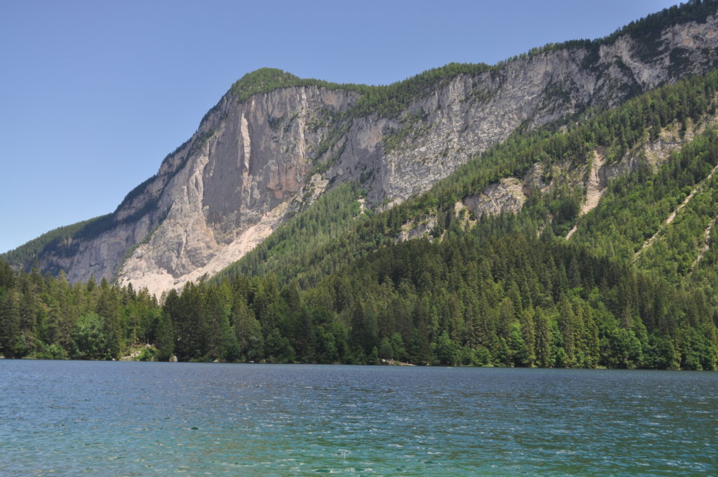 Lago di Tovel im Naturpark Brenta-Adamello. Im Naturpark gibt es etwa 50 Bären. Foto: Bettina Forst