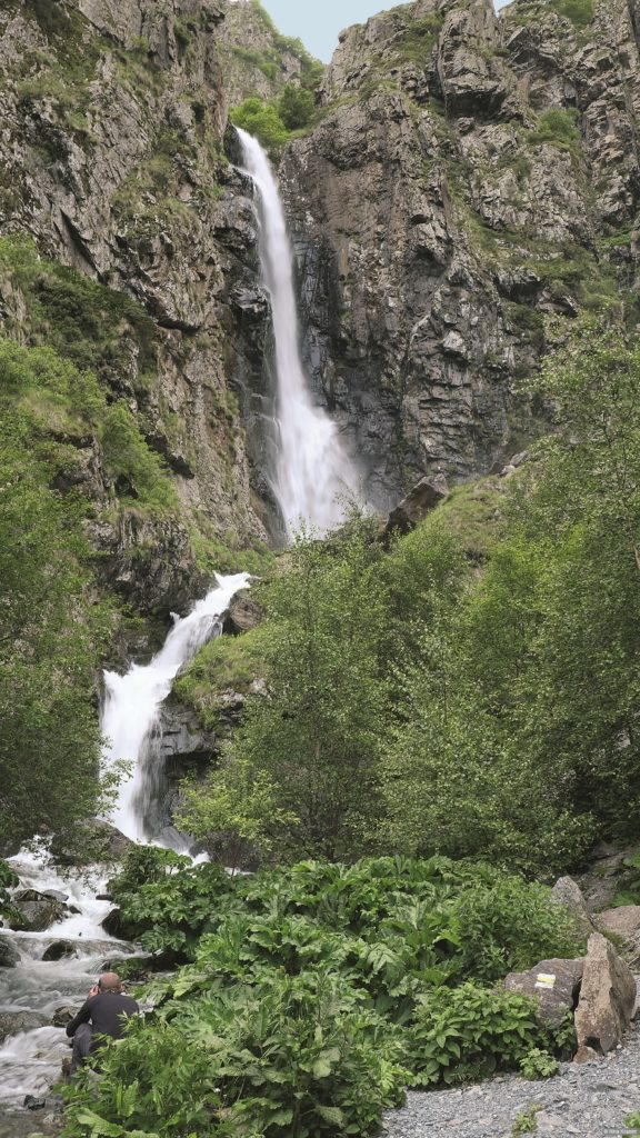 Grosser Gveleti Wasserfall. Foto: Nina Kramm