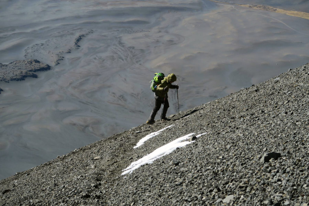 Aufstieg am Krater des Parinacota. © Matthias Schopp