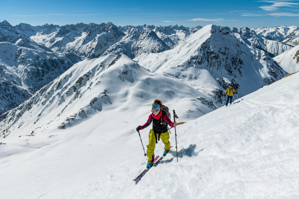 Aufstieg im steilen Südwesthang wenige Meter unterhalb des Gipfels der Namloser Wetterspitze. © Stephan Baur