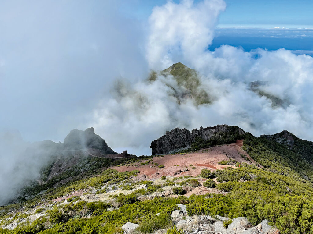 Blick vom Gipfel des Pico Ruivo. © Issi Fritsch